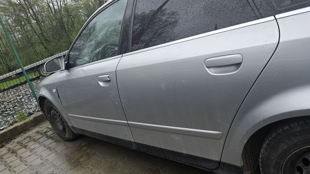 Audi a4b6 tdi  drzwi