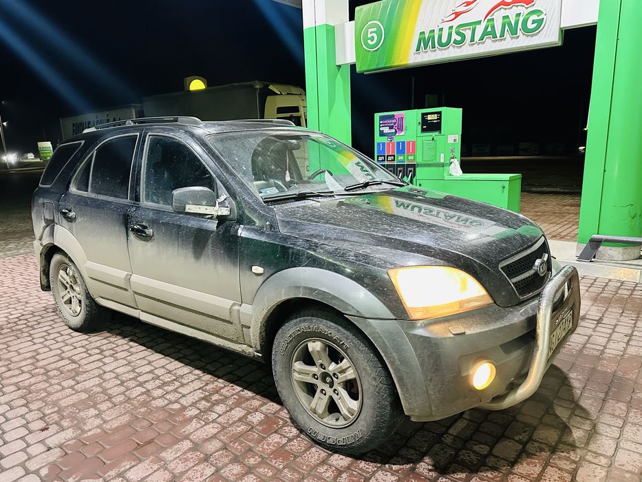 Продам Kia Sorento 2.5 TDI на ходу сел поехал Срочно !