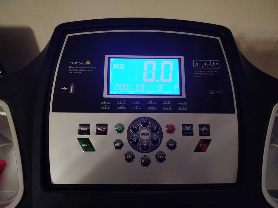 Бігова доріжка EnergyFIT 815 new (818)