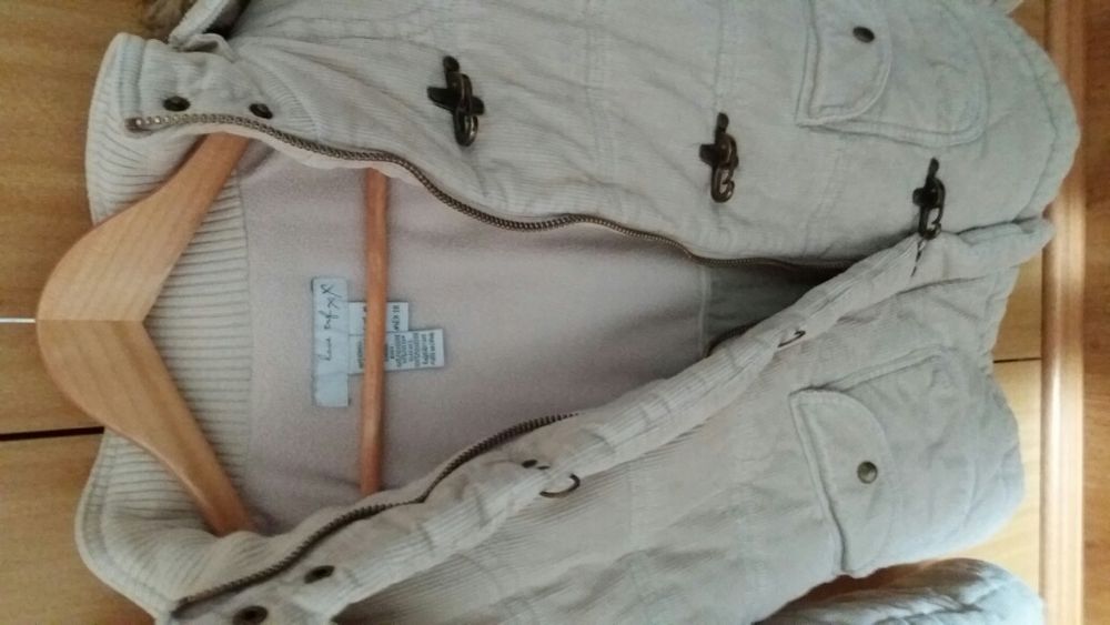 Casaco creme com botões originais