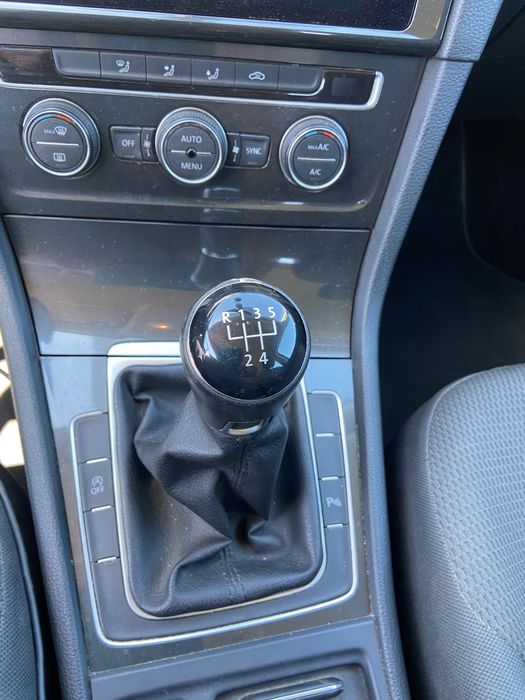 VW Golf 7- Excelente Estado| Fiável| Económico e Confortável