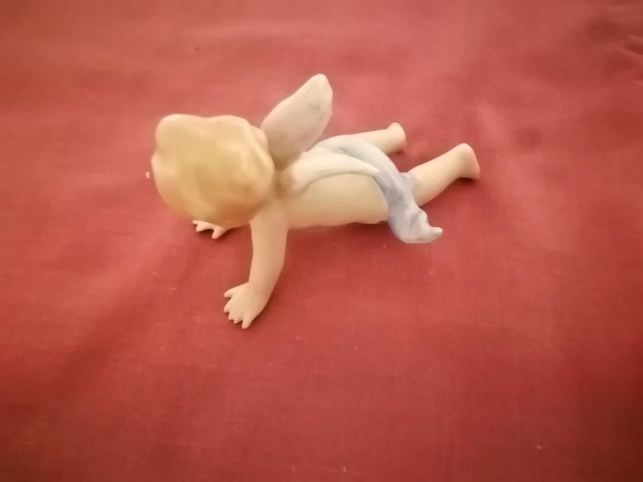 Peças em porcelana