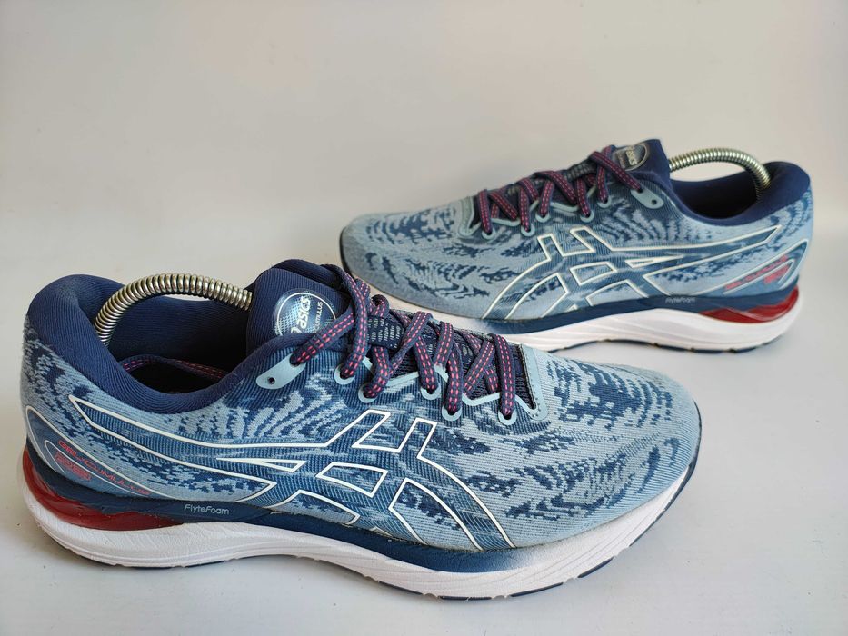 - Asics Gel Cumulus 23 - Buty do biegania r. 41,5