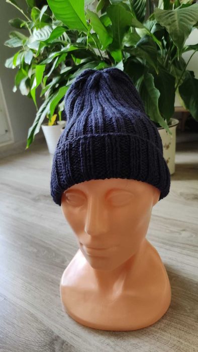 NOWA - Granatowa, ręcznie robiona, wełniana czapka na drutach