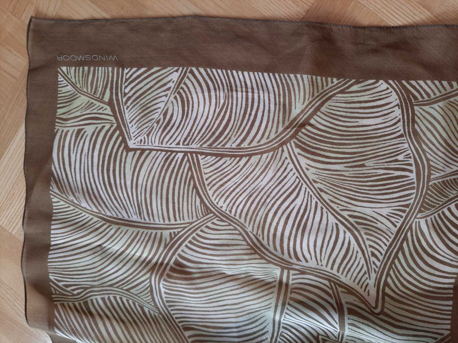 szal jedwabny WINDSMOOR