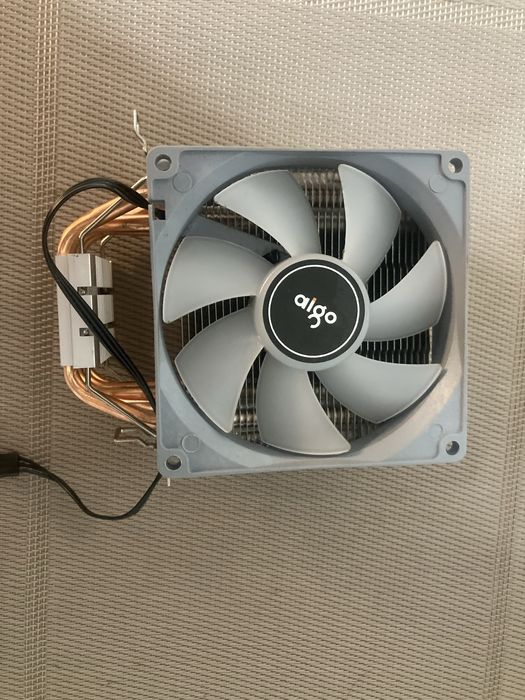 Кулер Aigo ICE400SE 160W RGB Intel/AMD 4 теплотрубки тихий