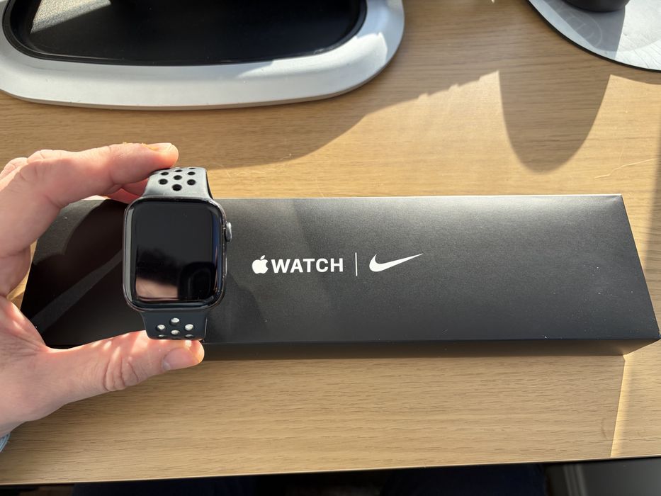 Apple watch Nike SE 44mm Space Gray