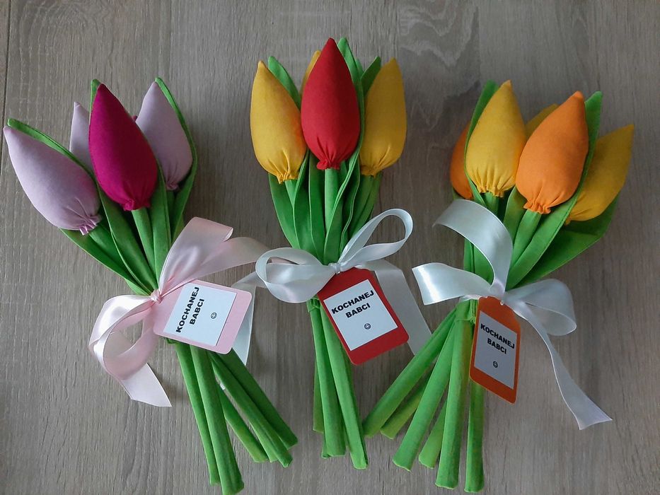 Dzień Matki tulipany bilecik 13 kolorów folia, bilecik wstążeczka