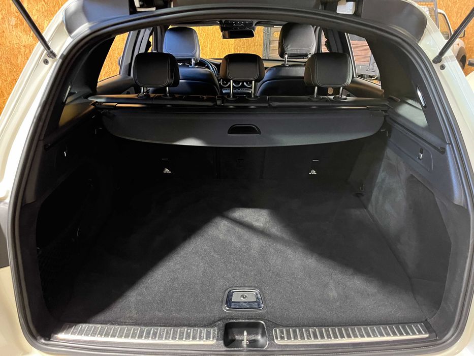 MERCEDES-BENZ GLC 220CDi AMG Line 4Matic