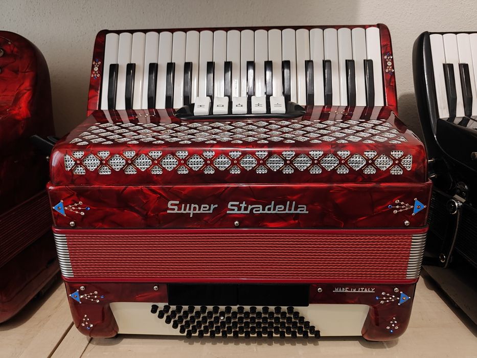 Acordeão Super Stradella