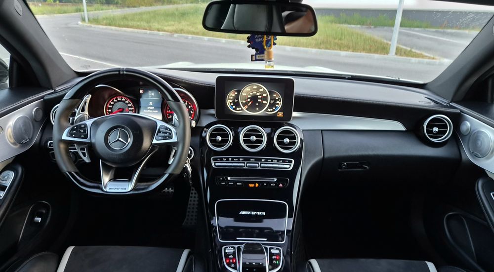 MERCEDES C63S COUPE 510 CV BI_TURBO V8 4.0
