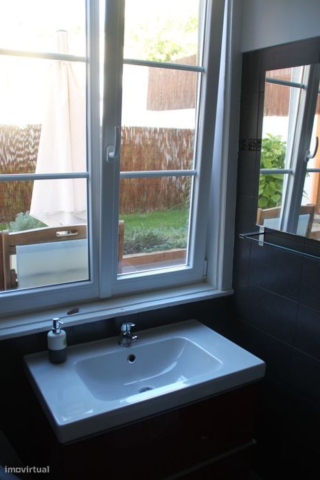 Apartamento T2 com piscina e jardim em Oeiras