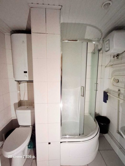 Оренда 2к квартири біля метро Виставковий центр. Голосіївський пр.