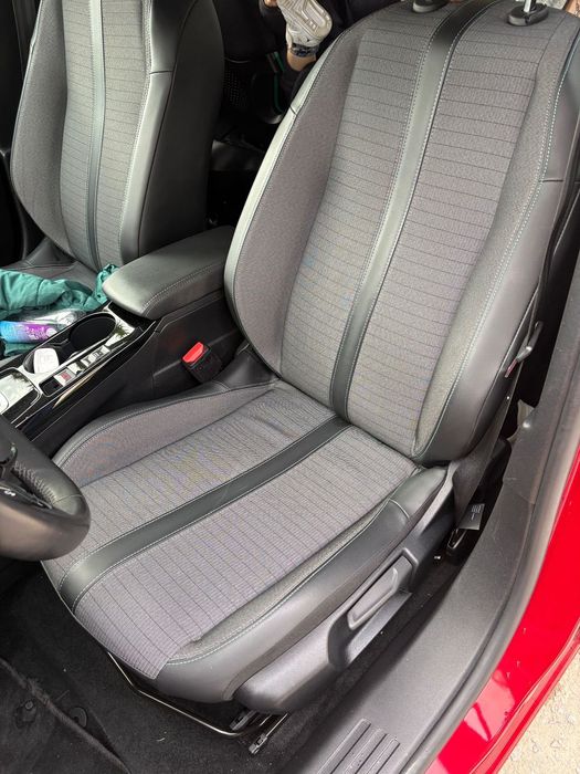 Peugeot e-2008 Allure Pack
