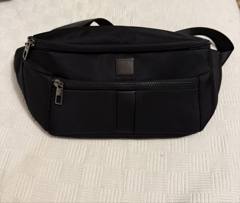 Продам сумку через плечо/бананку Samsonite