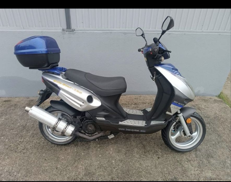 Scoter  jonway 125