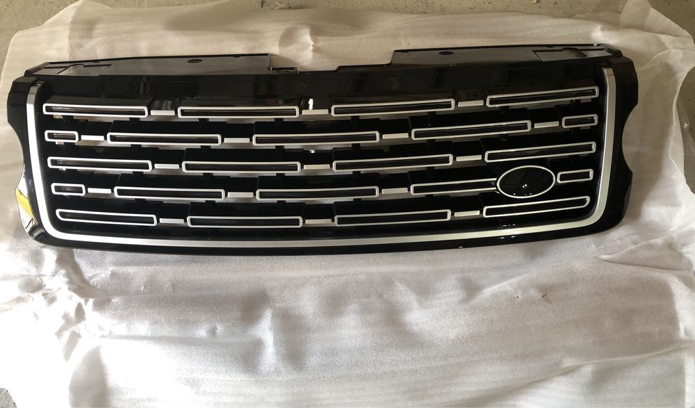Решетка радиатора Land Rover Range Rover L405 Vogue black silver