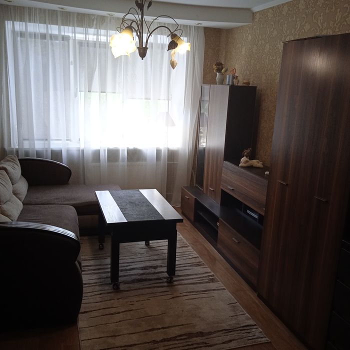 Квартира двокімнатна, подобово м. Ізюм, вільна з 20.07 по 24.07