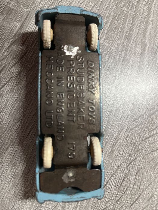 Dinky Toys 179 studebaker president sedan