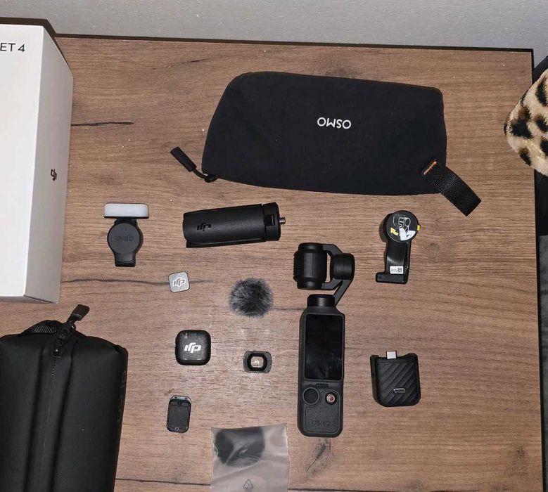 DJI Pocket 4 Combo