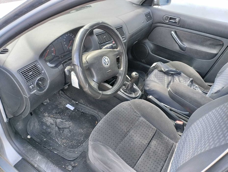 VW Golf 1.4 Só Para Peças Motor Avariado