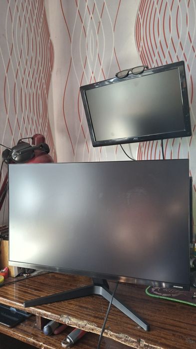 Монитор Samsung F27T350FHI