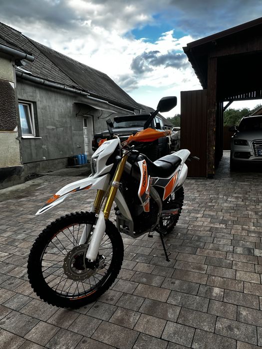 Hornet Dakar 250pro