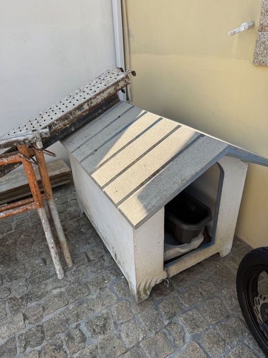 Casa de cimento para Cão