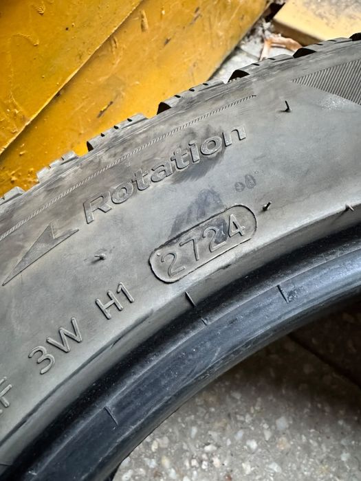 Шини Hankook W330 Winter i*cept evo3 245 45 18