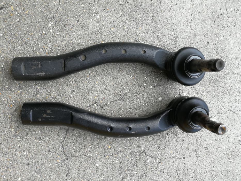 Ponteiras direção originais Toyota Yaris (como novas, portes grátis)