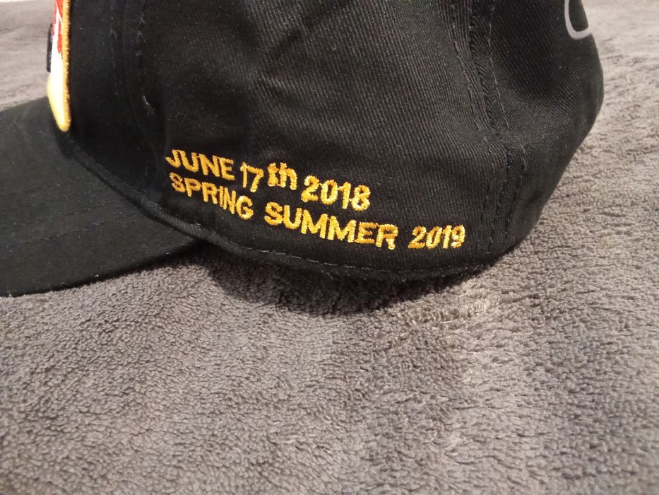 Chapéu dsquared2 Novo!