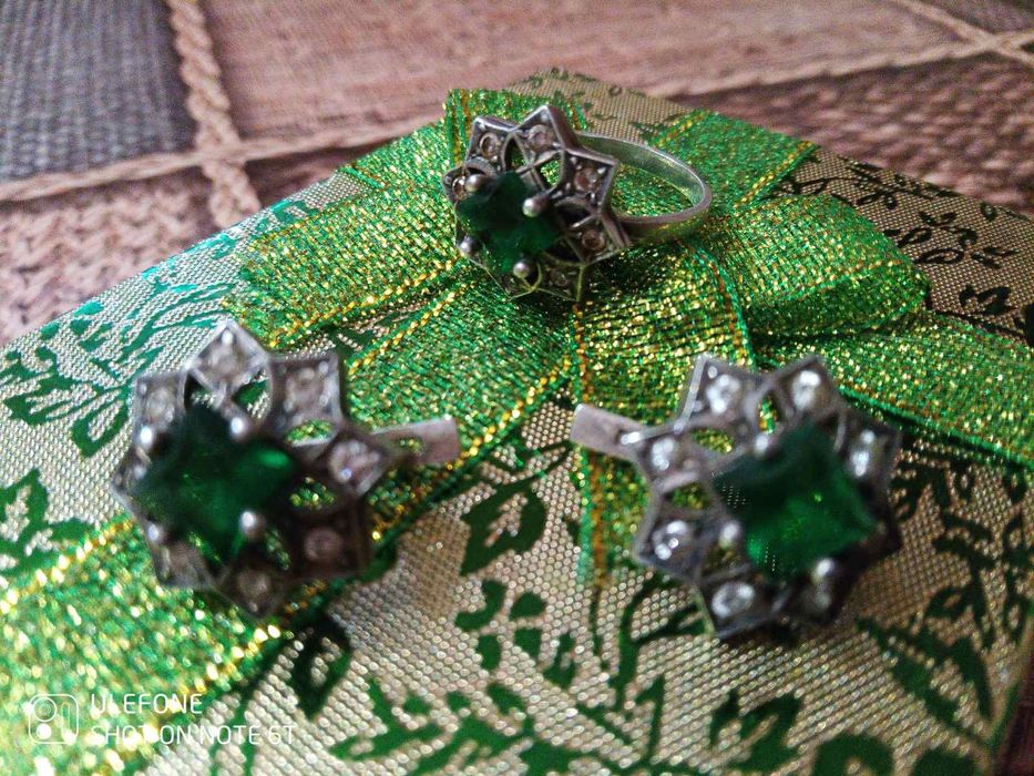 Срібний набір,925, зі смарагдами, чернене срібло, ефектний