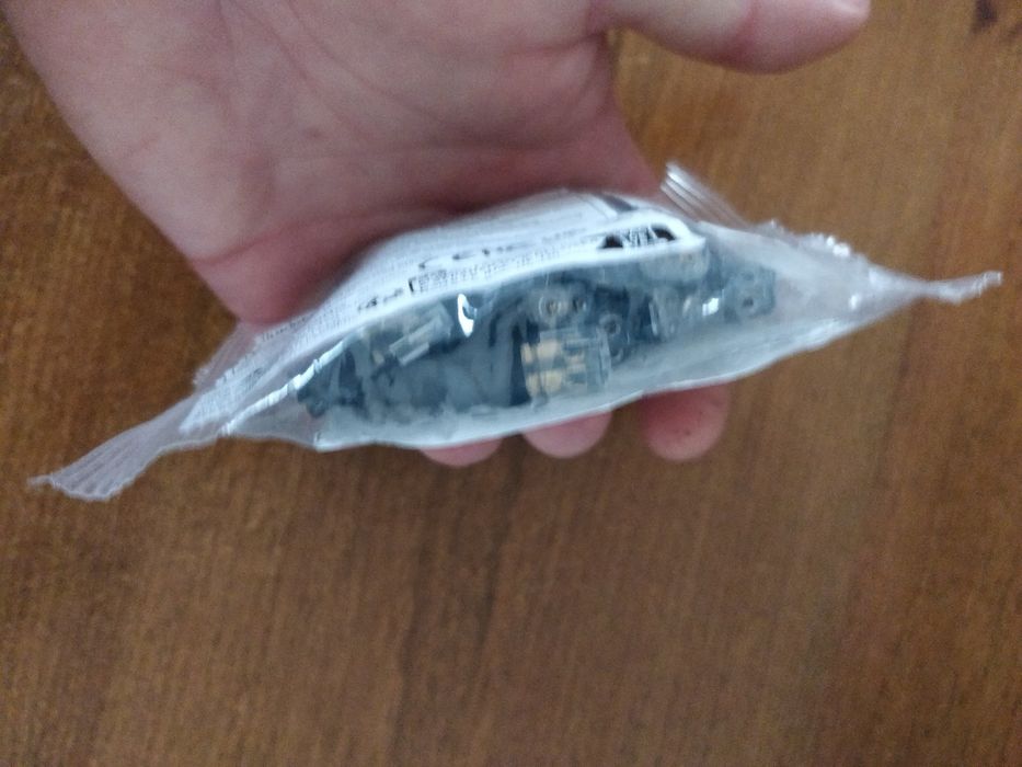 кабельні з'єднувачі