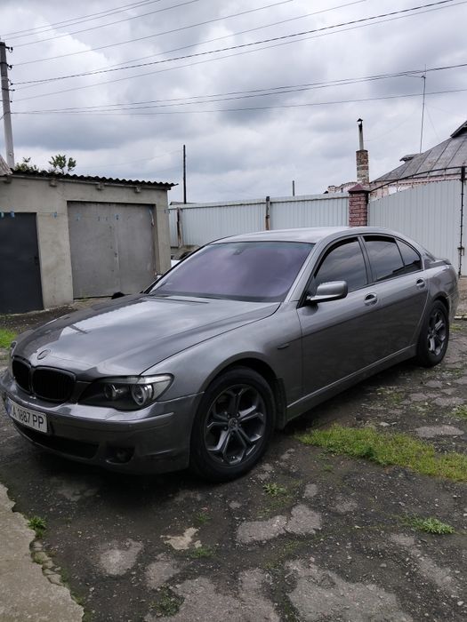 Продам  бмв740і  е65