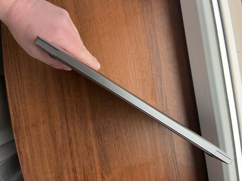 MacBook Air 2020 i5 8/512 Neverlock