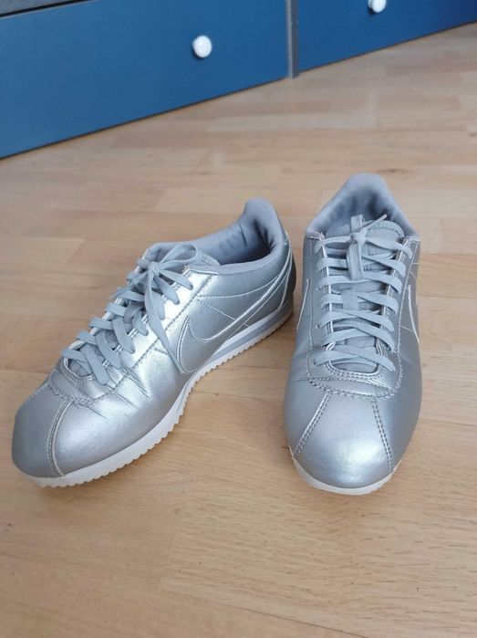 Жіночі кросівки снікерси Nike Cortez | розмір 40