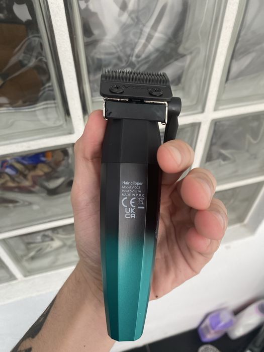 Maquina de cabelo profissional VGR