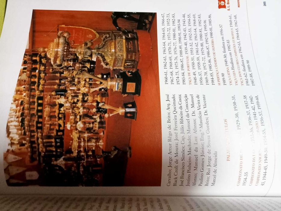 Livro do Benfica, para aficionados.