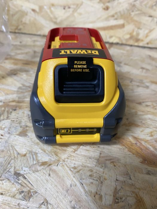 Батарея Батарейка Акамулятор Dewalt 6AH FLEXVOLT девольт