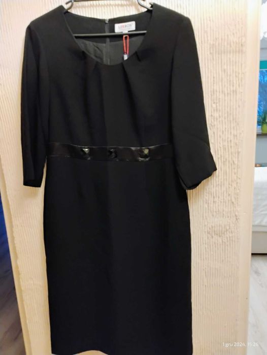 sukienka wizytowa