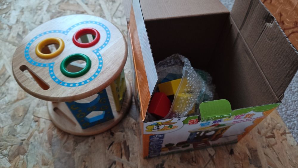 Дерев'яний сортер циліндр