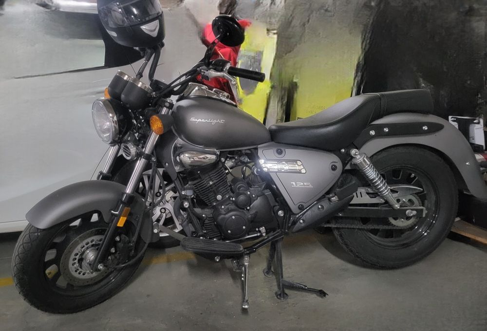 Keeway Superlight 125