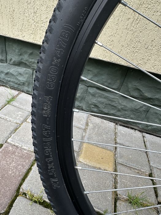 Велосипед на алюміневій рамі колеса 27,5