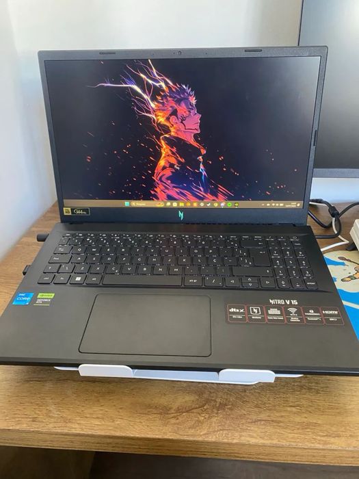Portatil Acer nitro v15
