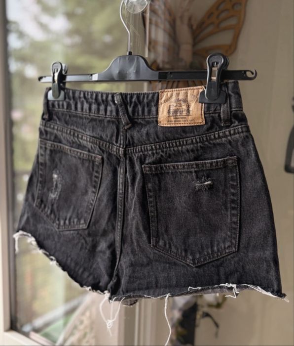 Spodenki krotkie pull&bear punk goth alt 36 S 34 XS