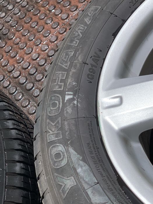 Pneus Com jantes Toyota