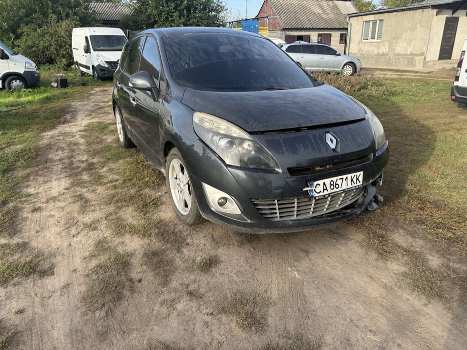 продам Рено гранд Сеценік