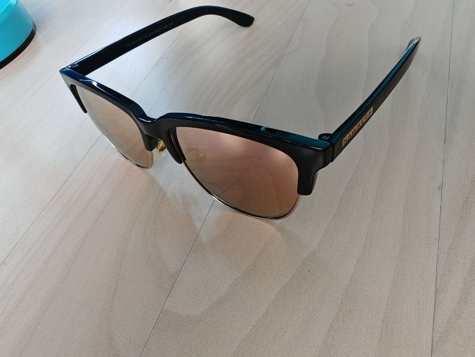 Óculos sol Hawkers lentes espelhadas e polarizadas