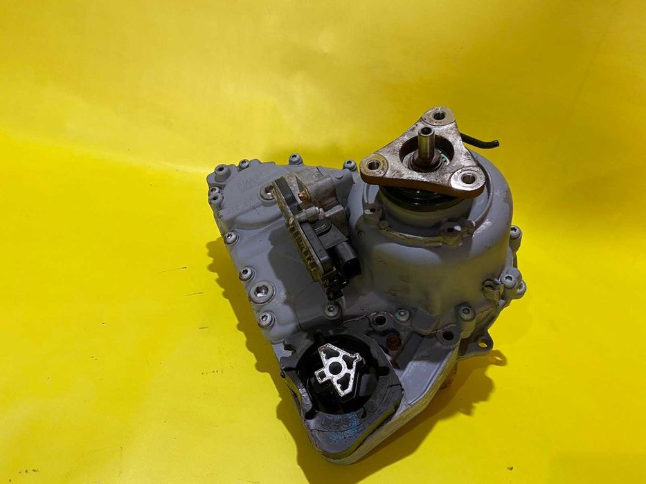 Раздатка BMW X5 E70 ATC450 ATC45L Роздатка БМВ Е70 раздаточная коробка