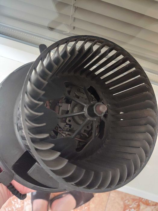Вентилятор салона Octavia A5 FL Valeo под ремонт